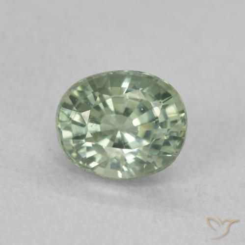 0.68ct Natural Verde médio Safira, oval, VVS-VS