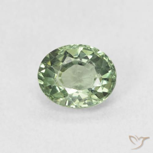 0.55ct Natural Verde médio Safira, oval, VVS-VS