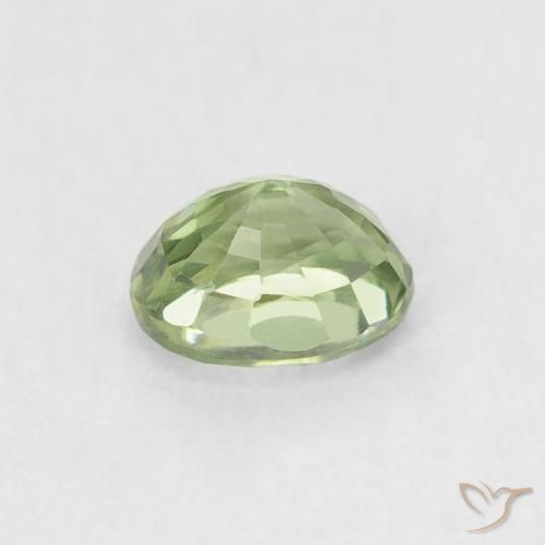 Safira Verde Sábio Muito Claro Natural 0.63ct, oval, VVS-VS