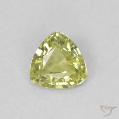 0.37ct Natural Verde oliva Safira, Trilhão, VVS