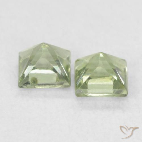 Pedras preciosas de Safira Verde Pêra Claro natural de 0.46 ct, Quadrado, VS