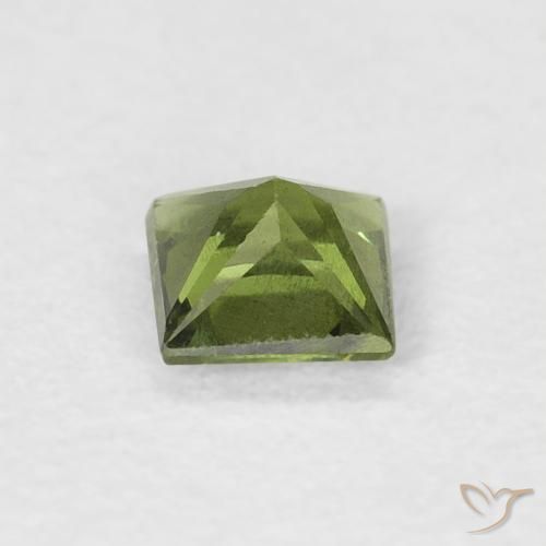 Safira Medium Dark-Green Natural 0.38ct, Quadrado, VS