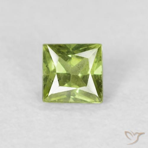 0.30ct Natural Verde amarelado Safira, Quadrado, VS