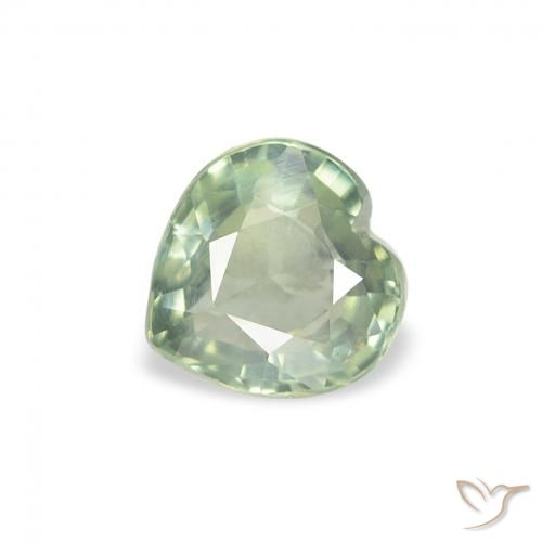 0.67ct Natural Luz verde Safira, Coração, VS