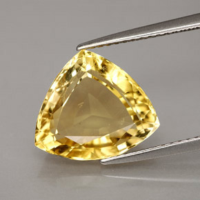 Escapolita amarelo natural 4,85ct, trillion, VVS-VS