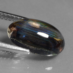 Escapolita Arco-íris colorido Natural 3.55ct, Corte Oval, Transparente