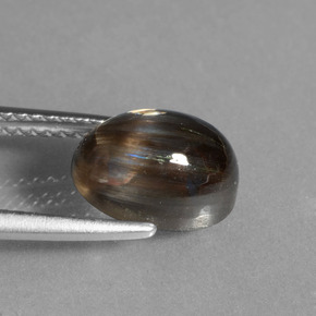 Escapolita multicolorido natural 2,74ct, corte oval, transparente