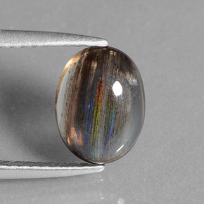 Escapolita multicolorido natural 2,00ct, corte oval, transparente