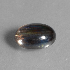 Escapolita multicolorido natural 2,00ct, corte oval, transparente