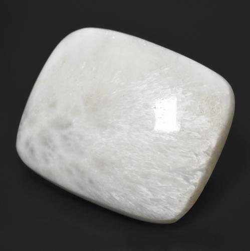 Escolecita Off white Natural 37.60ct, Almofada cortada, Opaco