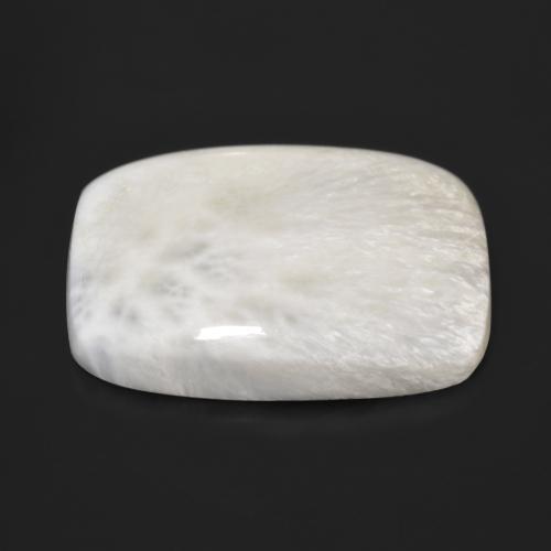 Escolecita Off white Natural 37.60ct, Almofada cortada, Opaco
