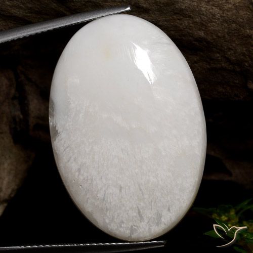 26.64ct Natural branco claro Escolecita, oval, Opaco