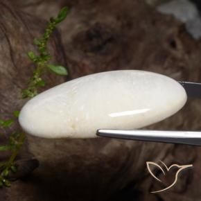 Escolecita branco claro Natural 35.18ct, oval, Opaco