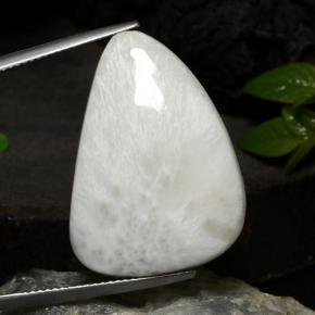 Escolecita branco natural 20,10ct, forma extravagante, opaco