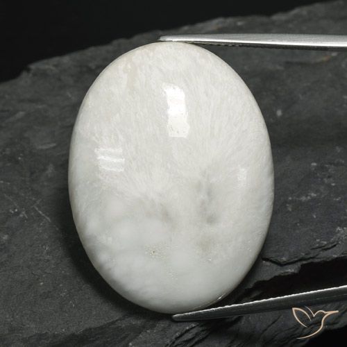 27.94ct Natural Branco acinzentado claro Escolecita, oval, Opaco