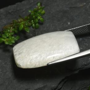 Escolecita branco natural 17,38ct, forma extravagante, opaco