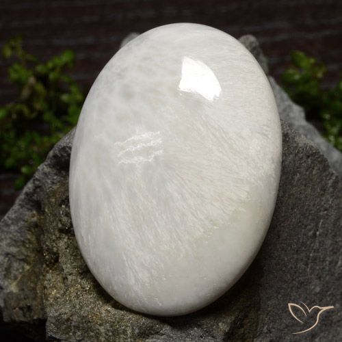 33.75ct Natural branco quente Escolecita, oval, Opaco