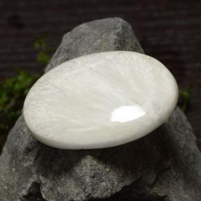 Escolecita branco quente Natural 31.41ct, Corte Oval, Opaco