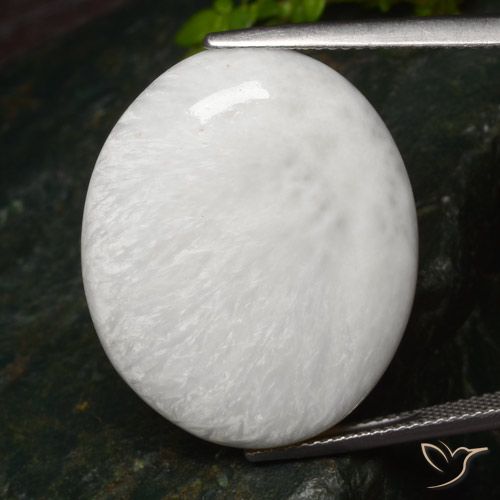 25.71ct Natural branco claro Escolecita, oval, Opaco