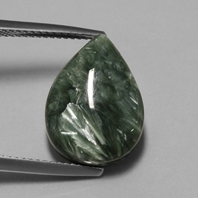 Serafinita verde natural 8,32ct, formato de pêra, opaco