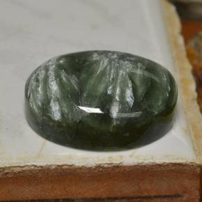 Serafinita verde natural 9,70ct, corte oval, opaco