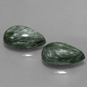 Pedras preciosas de serafinita verde natural de  ct, formato de pêra, opaco