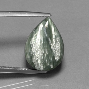 Serafinita verde natural 8,33ct, formato de pêra, opaco