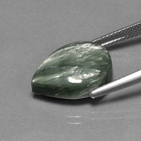 Serafinita verde natural 8,33ct, formato de pêra, opaco