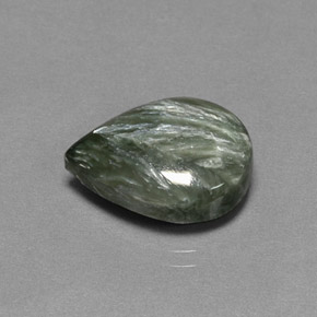 Serafinita verde natural 7,95ct, formato de pêra, opaco