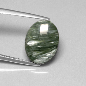 Serafinita verde natural 8,81ct, corte oval, opaco