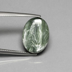 Serafinita verde natural 8,92ct, corte oval, opaco