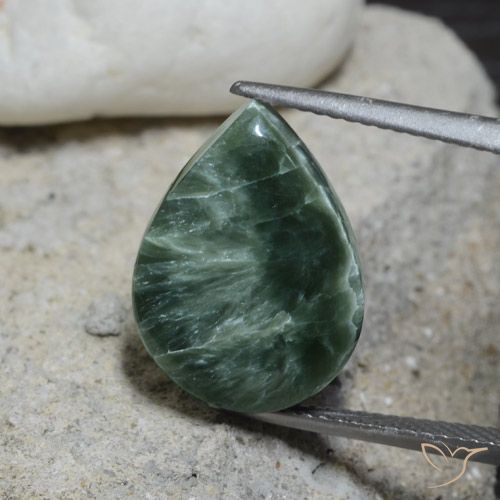 Serafinita Medium Green    Natural 8.23ct, Formato de pêra, Opaco