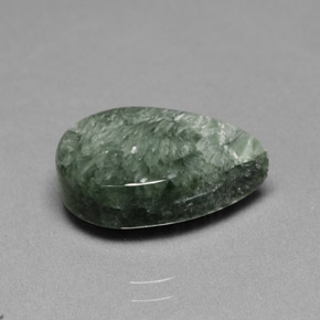 Serafinita verde natural 8,49ct, formato de pêra, opaco