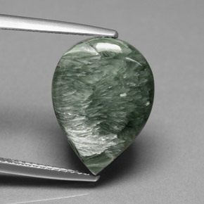 Serafinita verde natural 8,49ct, formato de pêra, opaco