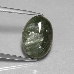 Serafinita verde natural 4,87ct, corte oval, opaco