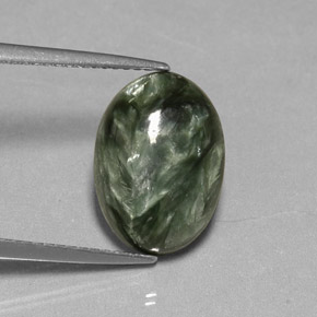 Serafinita verde natural 4,01ct, corte oval, opaco