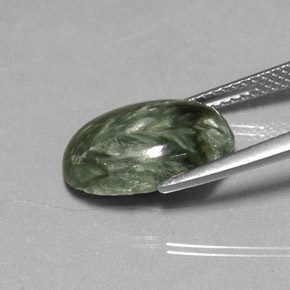 Serafinita verde natural 4,01ct, corte oval, opaco