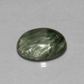 Serafinita verde natural 4,85ct, corte oval, opaco
