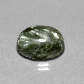 Serafinita Verde Natural 6.73ct, Corte Oval, Opaco
