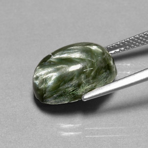 Serafinita Verde Natural 6.73ct, Corte Oval, Opaco