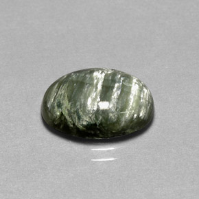 Serafinita verde natural 4,23ct, corte oval, opaco