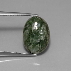 Serafinita verde natural 4,80ct, corte oval, opaco