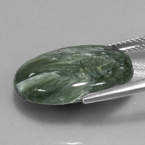 Serafinita verde natural 11,47ct, corte oval, opaco