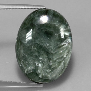 Serafinita verde natural 11,36ct, corte oval, opaco