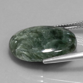 Serafinita verde natural 11,36ct, corte oval, opaco