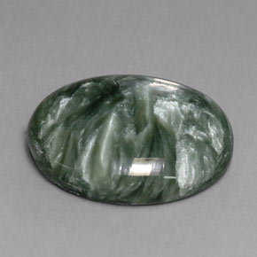 Serafinita verde natural 11,32ct, corte oval, opaco