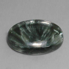 Serafinita verde natural 12,14ct, corte oval, opaco
