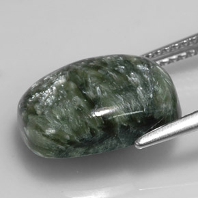 Serafinita verde natural 5,98ct, almofada cortada, opaco