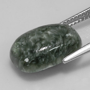 Serafinita verde natural 5,55ct, almofada cortada, opaco