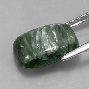 Serafinita verde natural 5,72ct, almofada cortada, opaco